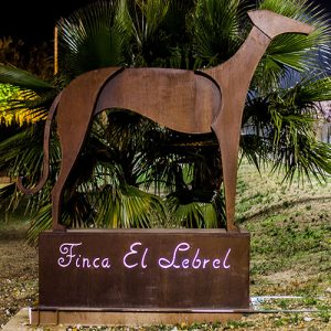 Finca El Lebrel, jardines